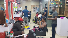 Kutie's Beauty Lounge